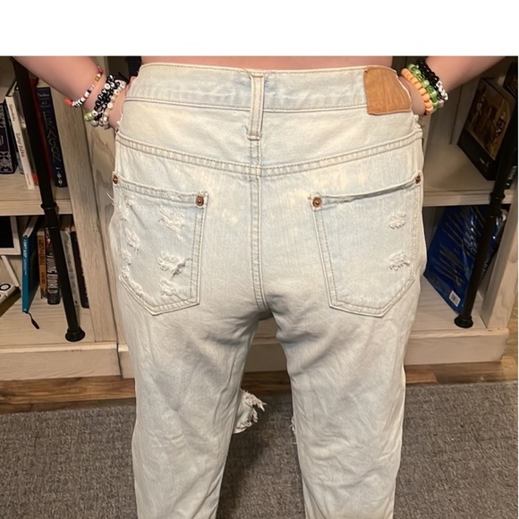 🍀5/$25🍀 Loft 82 light wash distressed denim jeans - Picture 6 of 11